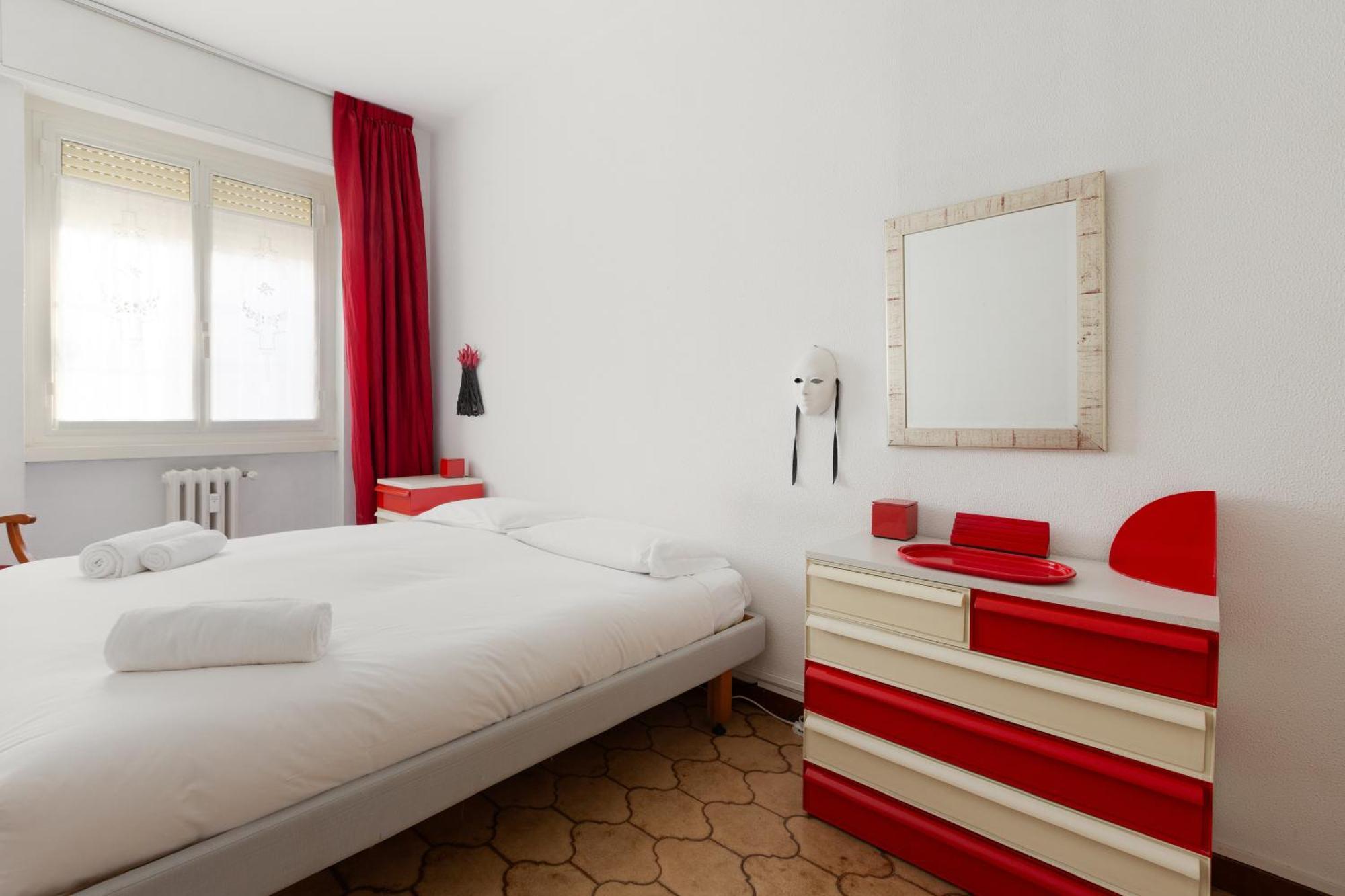 Milan-Linate Apartment With Balcony Extérieur photo